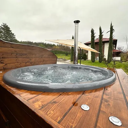 Gæstehus Esterra Vini Perushtitsa