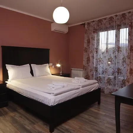 Esterra Vini 3* Perushtitsa